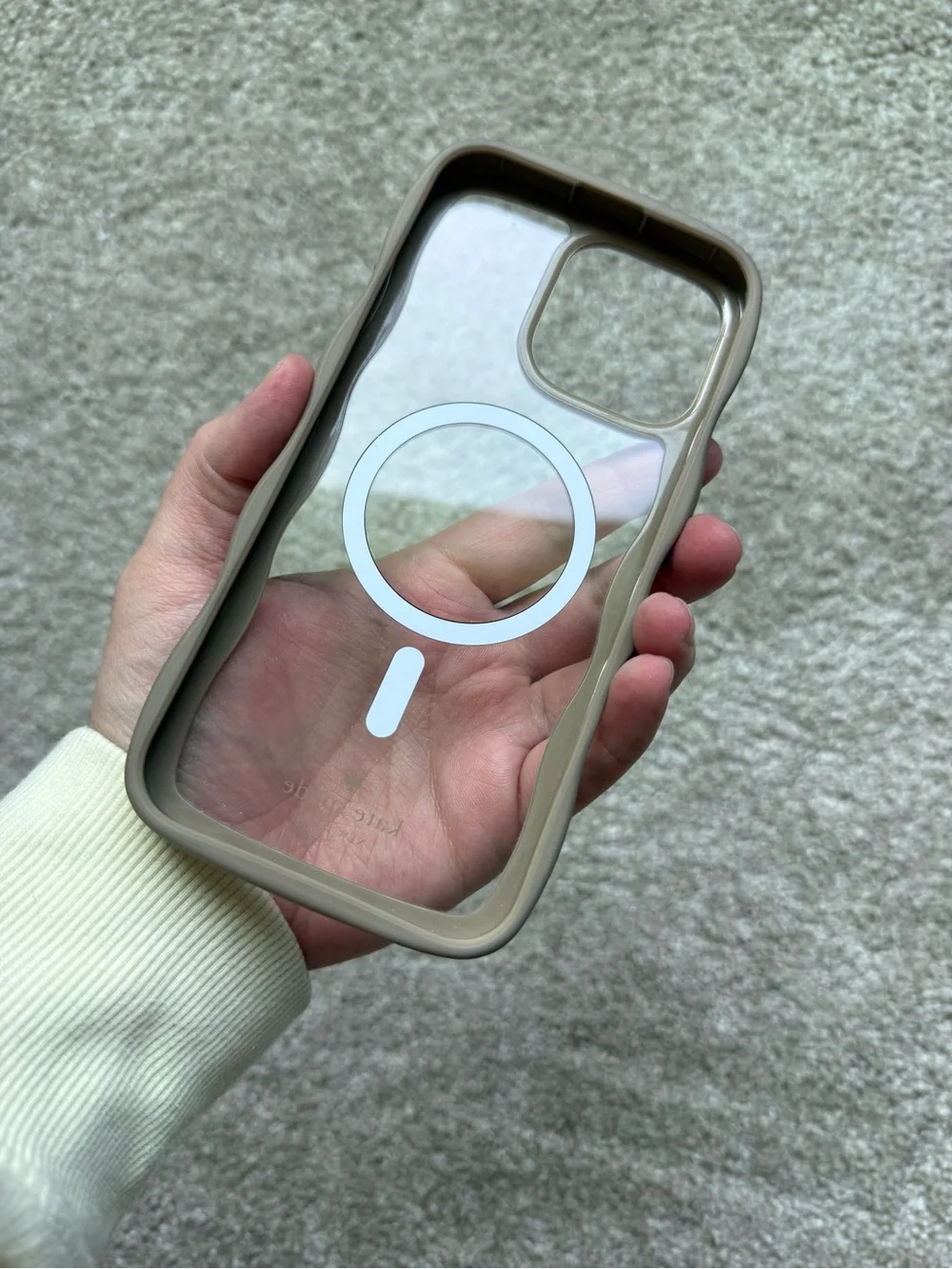 Kate Spade iPhone 16 Pro Max Wavy Phone Case